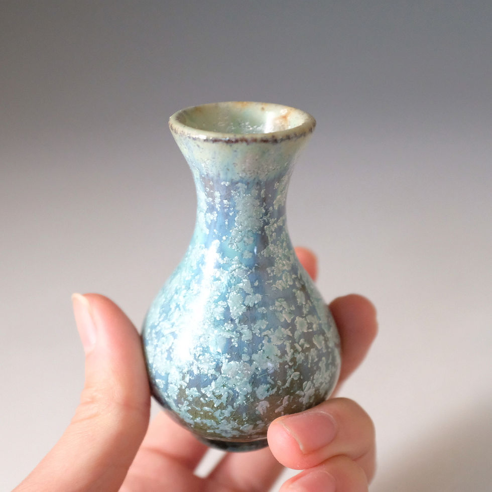 Thumbnail: とっても小さな秋冬銀河の花瓶