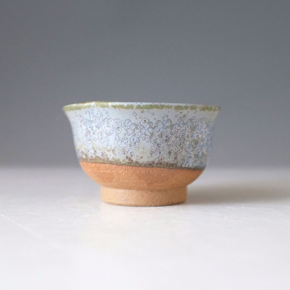 Thumbnail: Flower-shaped small bowl