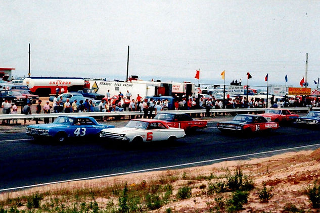 001petty-pierson 43-5 stock car web.jpg