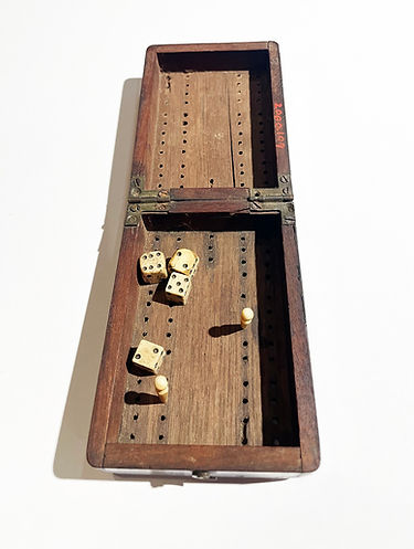 19th century Cribbage set open