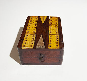 19th century Cribbage set closed