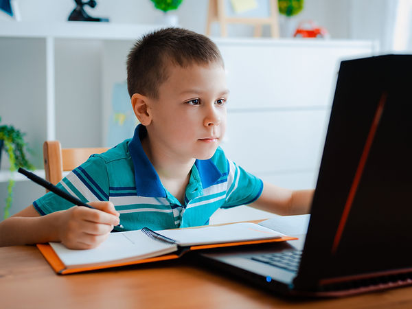 Junior Online Student attends session learning to improve his public speaking at Stand Up and Speak