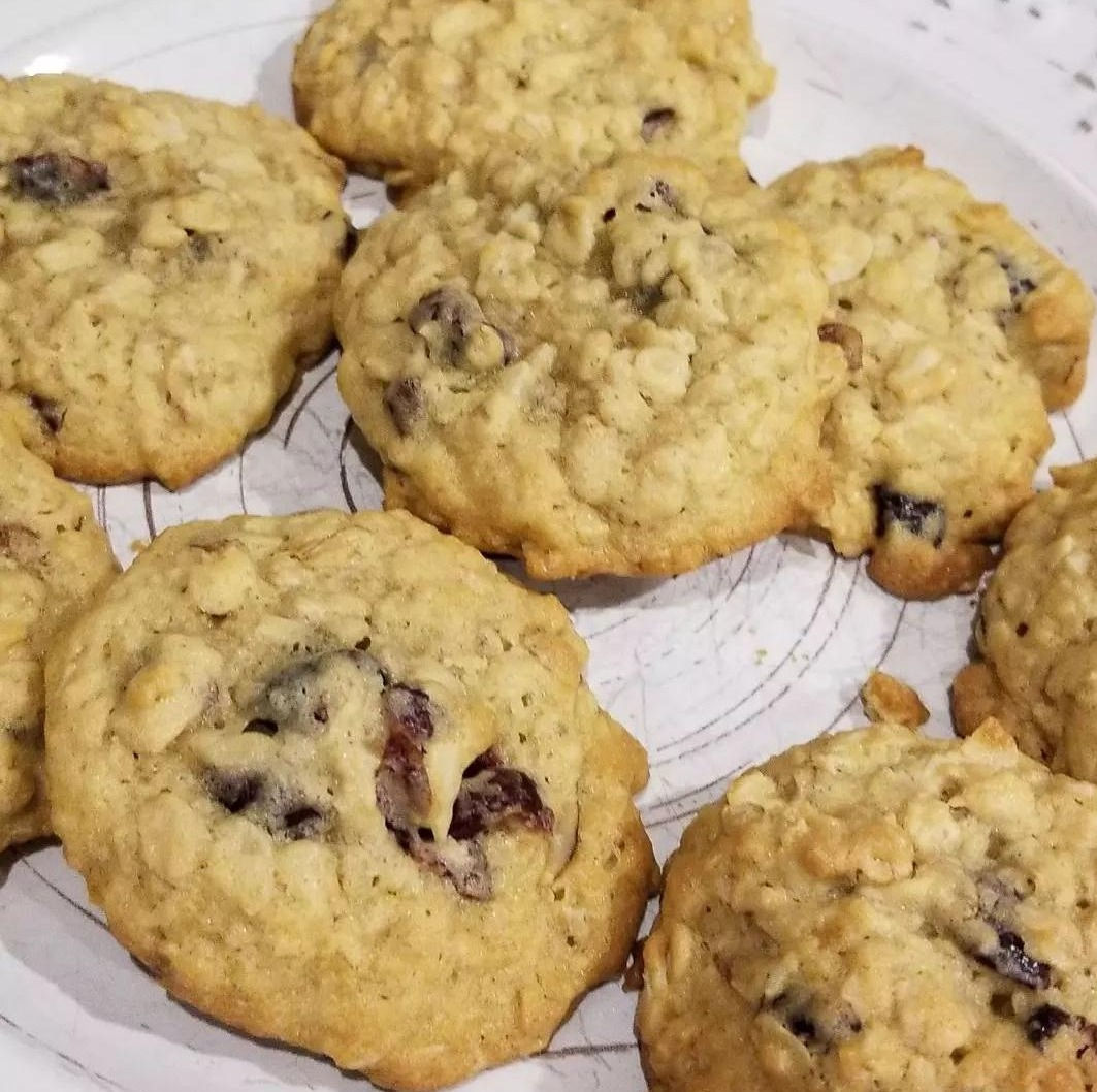 Oatmeal Raisin Cookies