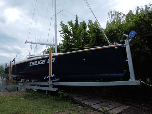 Csörlős vitorlás sólyakocsi