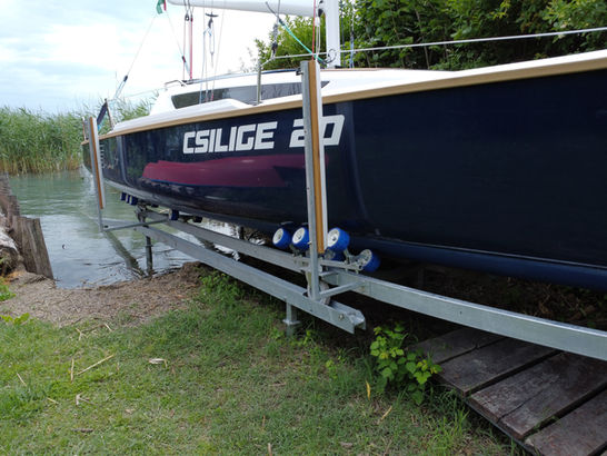 vitorlás jolle sólyakocsi