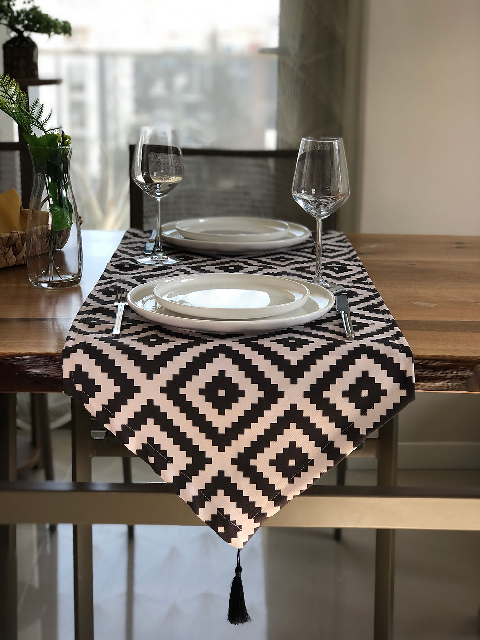 Siyah Baklava (Bej Taban) Runner Örtü