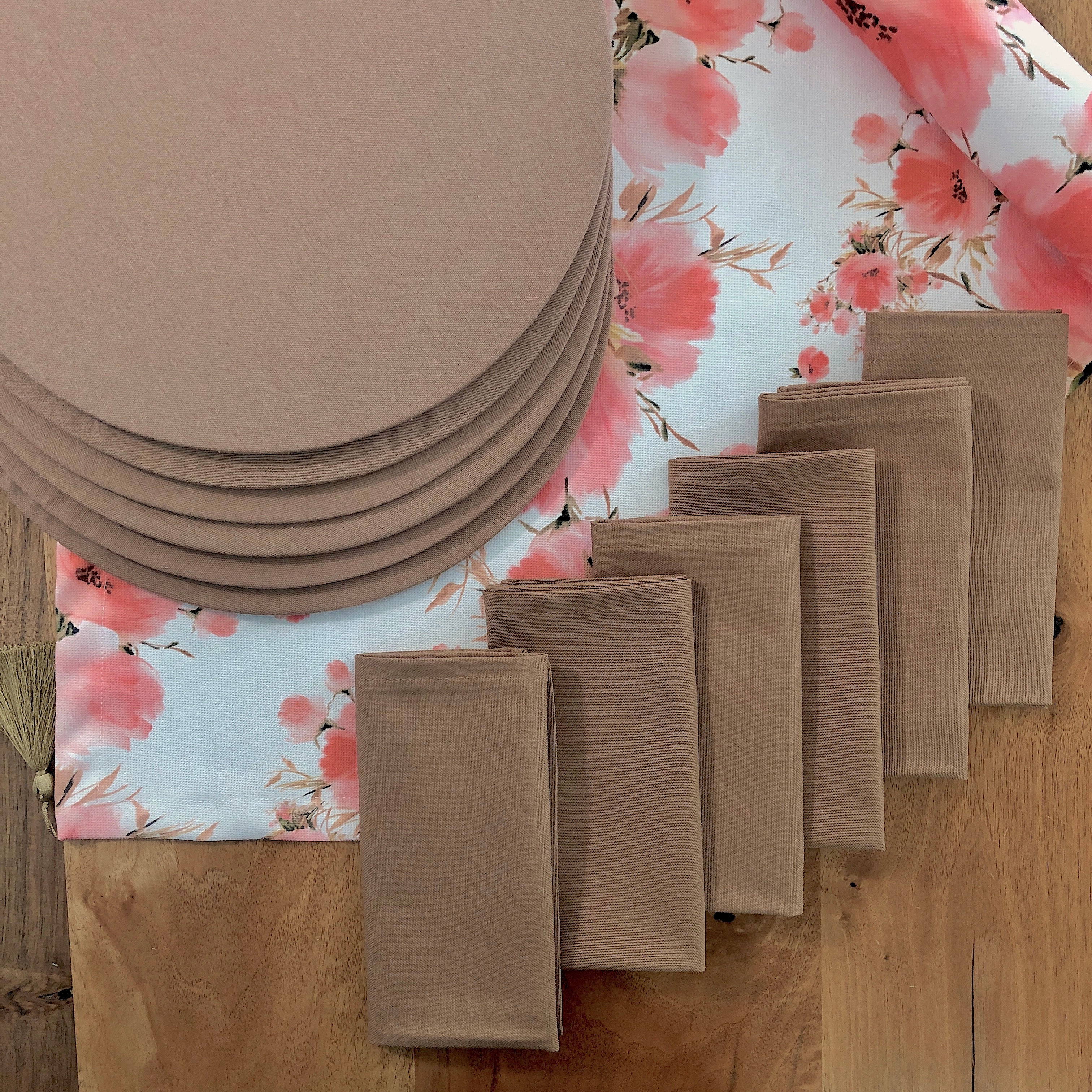 Romantik Desen Peçeteli Takım