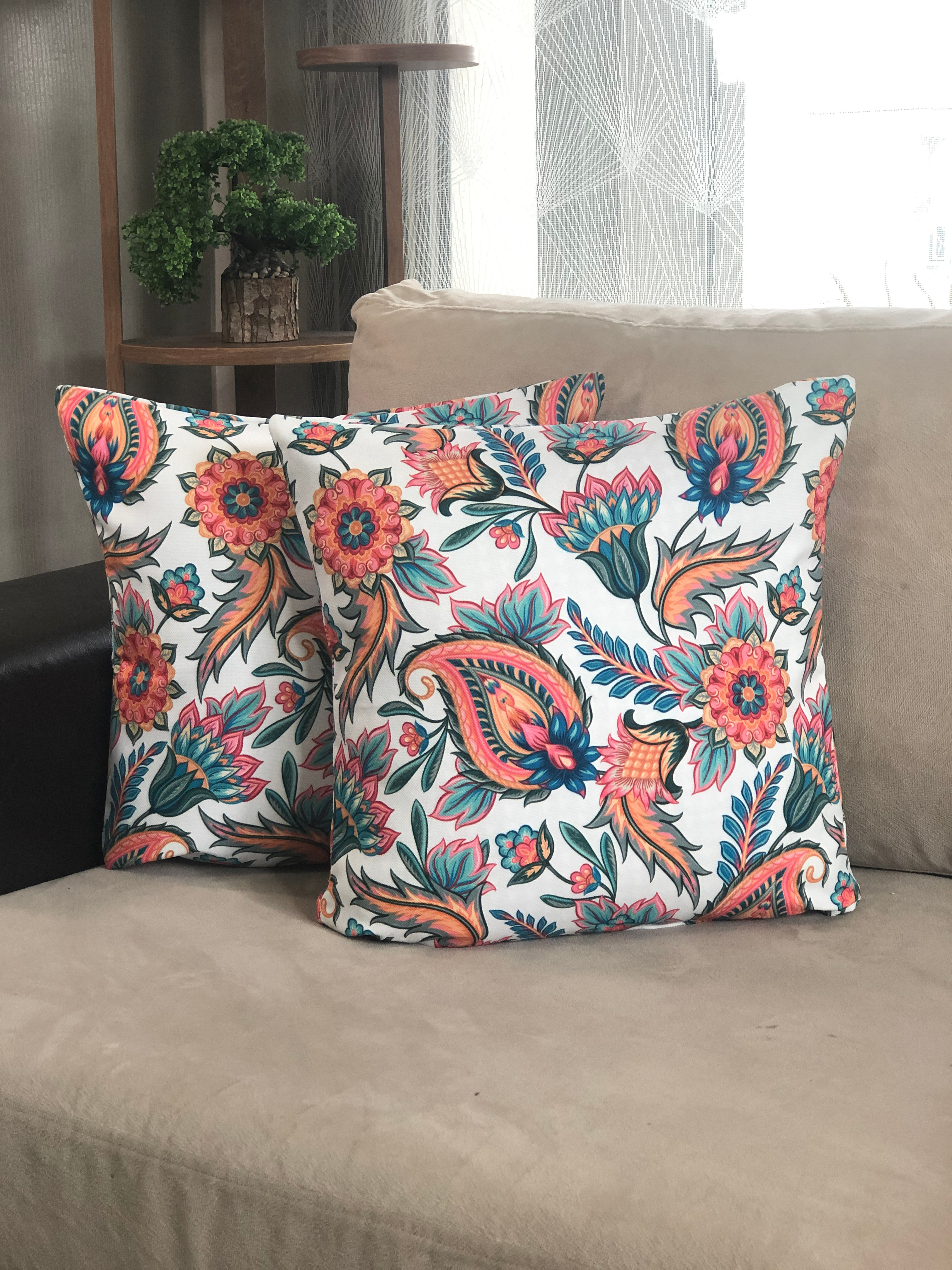 Tropikal Çiçek Desen Kırlent