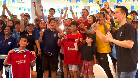 Sports & Family Day Emcee - Standard Chartered Singapore Marathon 2022 at F1 Pit Building