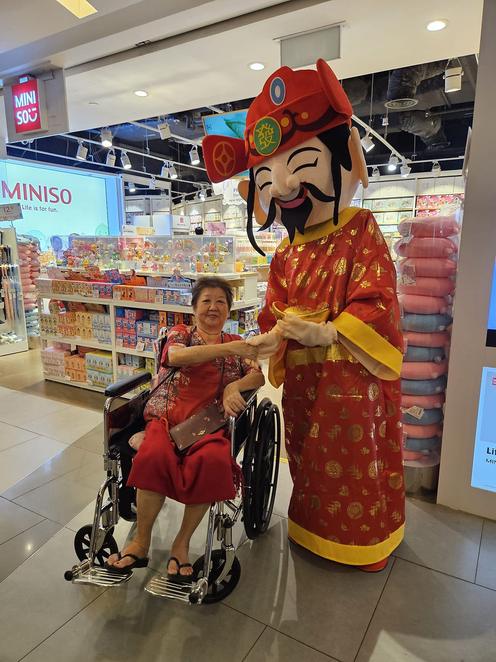 Emcee Singapore - Wishing our shopper get well soon, speedy recovery.