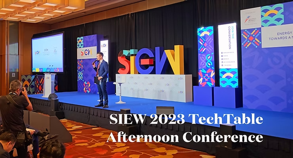 Singapore Emcee Ivan - Emcee for the afternoon conference. SIEW TechTable.