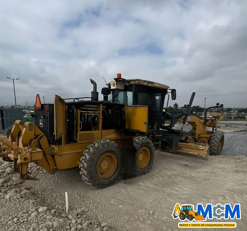 Miniatura: John Deere 770G año 2010