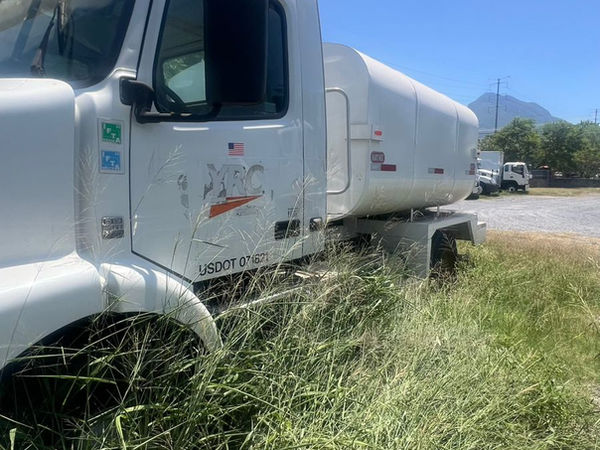 Pipa de Agua 10,000 litros en Venta en Monterrey – foto 2