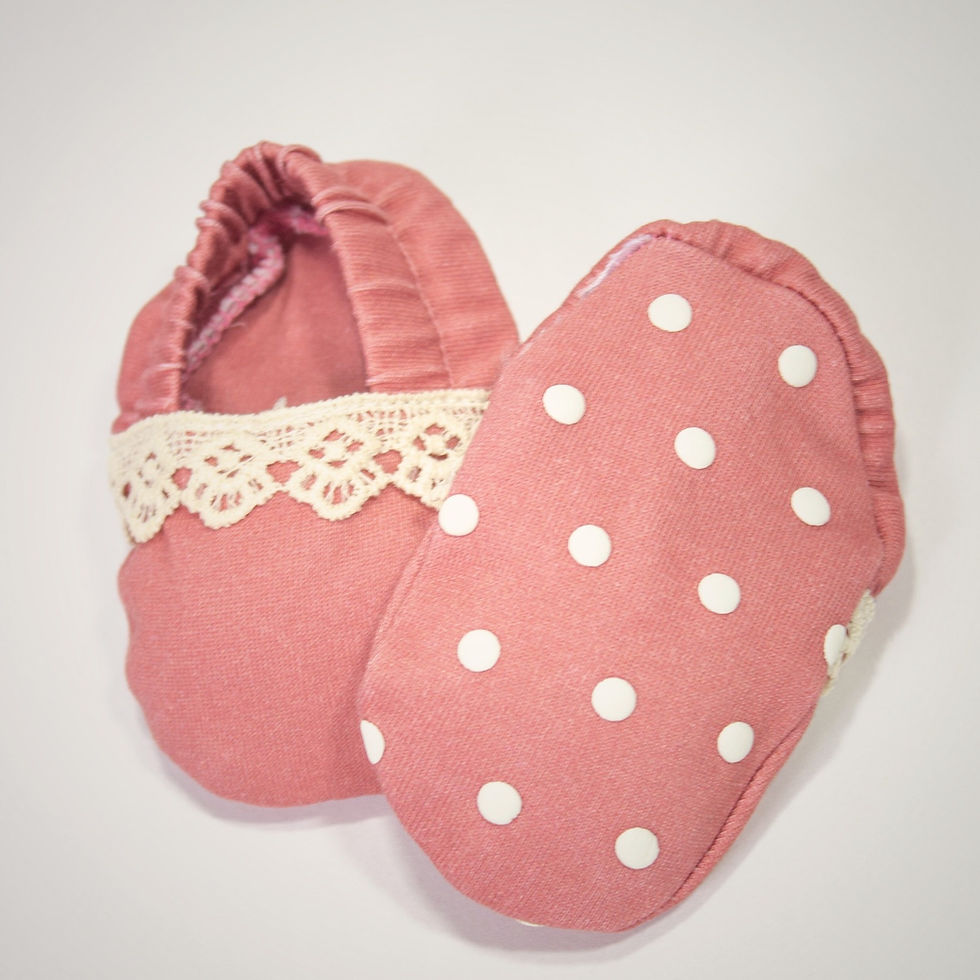 Thumbnail: Lace Trim Slippers in Mauve