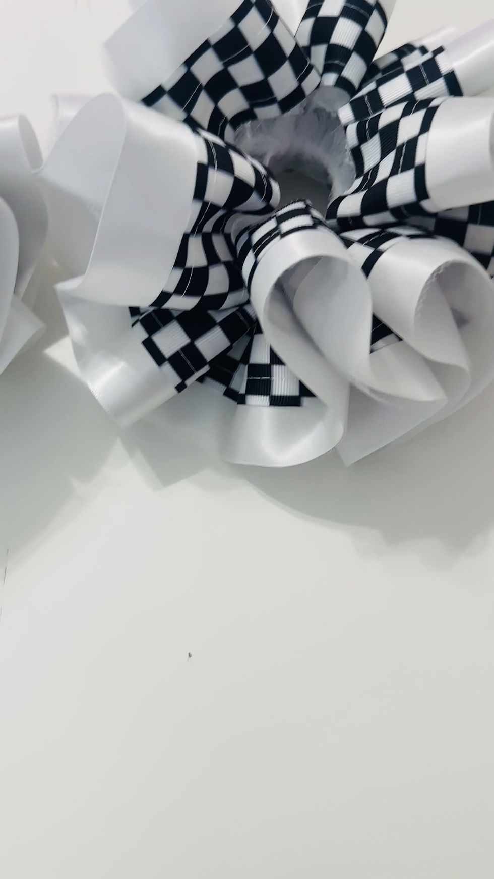 Thumbnail: Checker Tutu Anklets