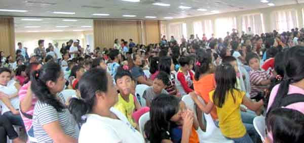 Children with mothers during the turnover