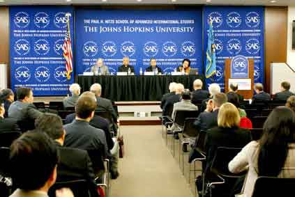 Panel on Philippine governance (L-R): Prof. Frank Jenista, Rev. Fr. Benigno P. Beltran, Tuazon, and Prof. Bernarditta Churchill. Photo by US-Philippine Society.