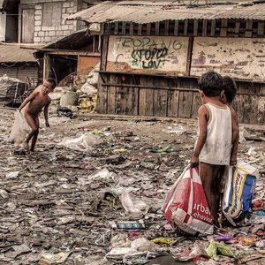 Bare Minimum of Humanity:                                                   How Humanitarianism Rein