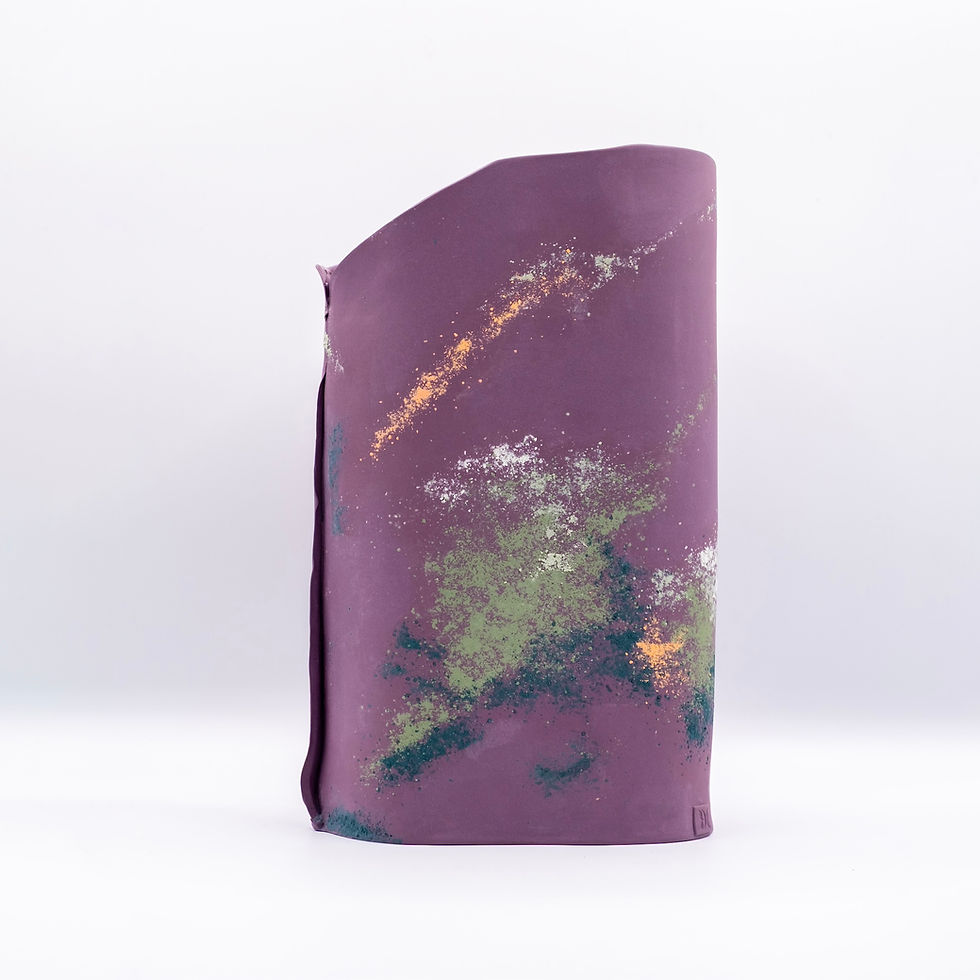 Frontal view of Lalaland n.15, a handcrafted Italian porcelain vase with textured color details.