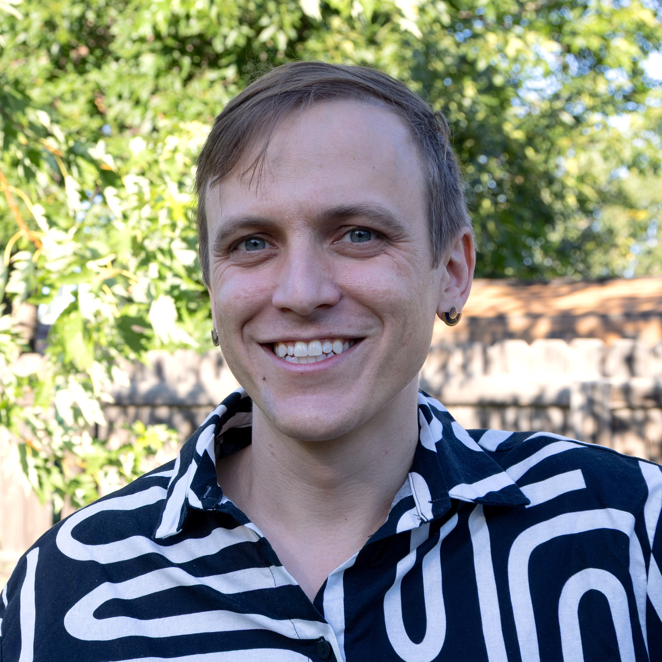 Niklas Peters Headshot.jpeg