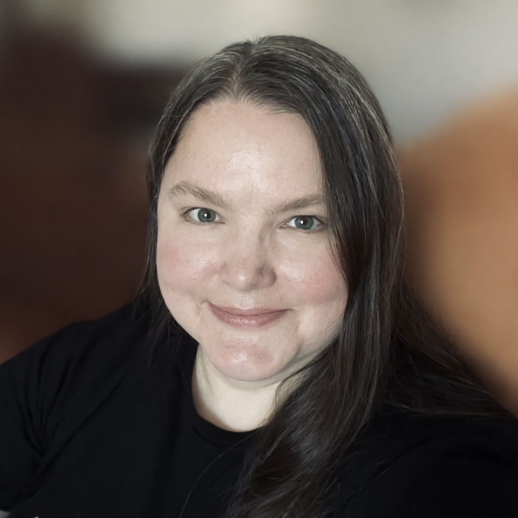 Becca Glenn Headshot.jpg