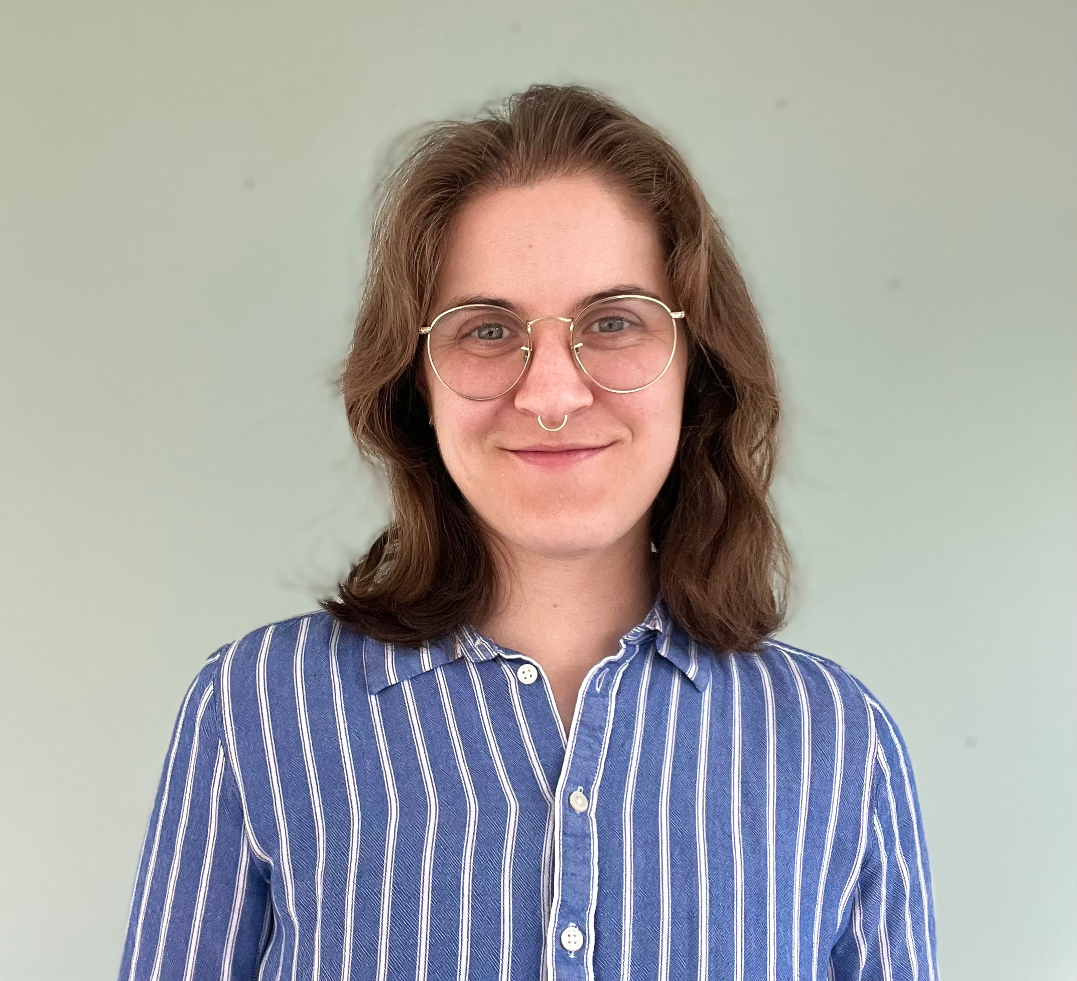 Sabrina Baeta Headshot.jpg