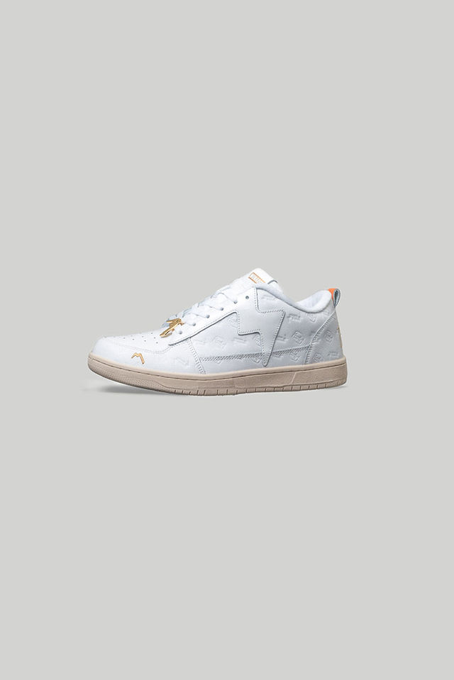 sneakers diseñado en puerto rico, monarch fly legacy, hecho en Puerto Rico