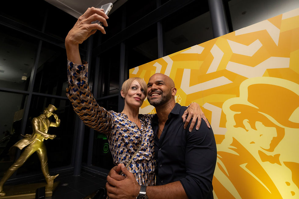 Brenda Pizarro y Amaury Nolasco