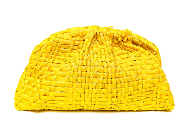 Clutch de Maria La Rosa, hecha en Milan