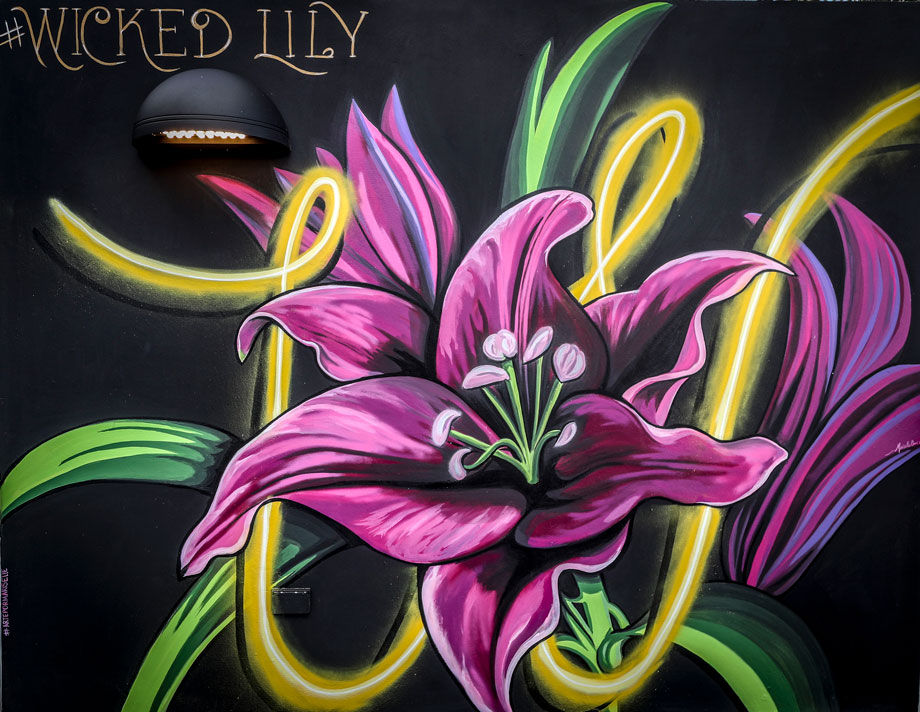Wicked Lily por Mariselle Bernard.
