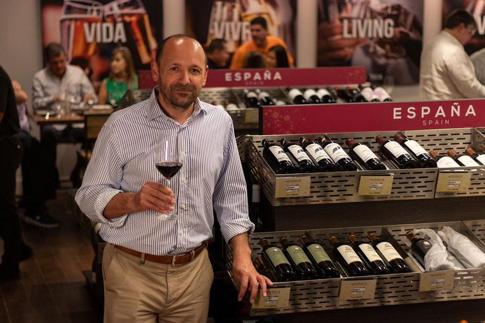 Alfonso González, Exportador para Latinoamérica de Bodegas y Viñedos Valduero, La Enoteca