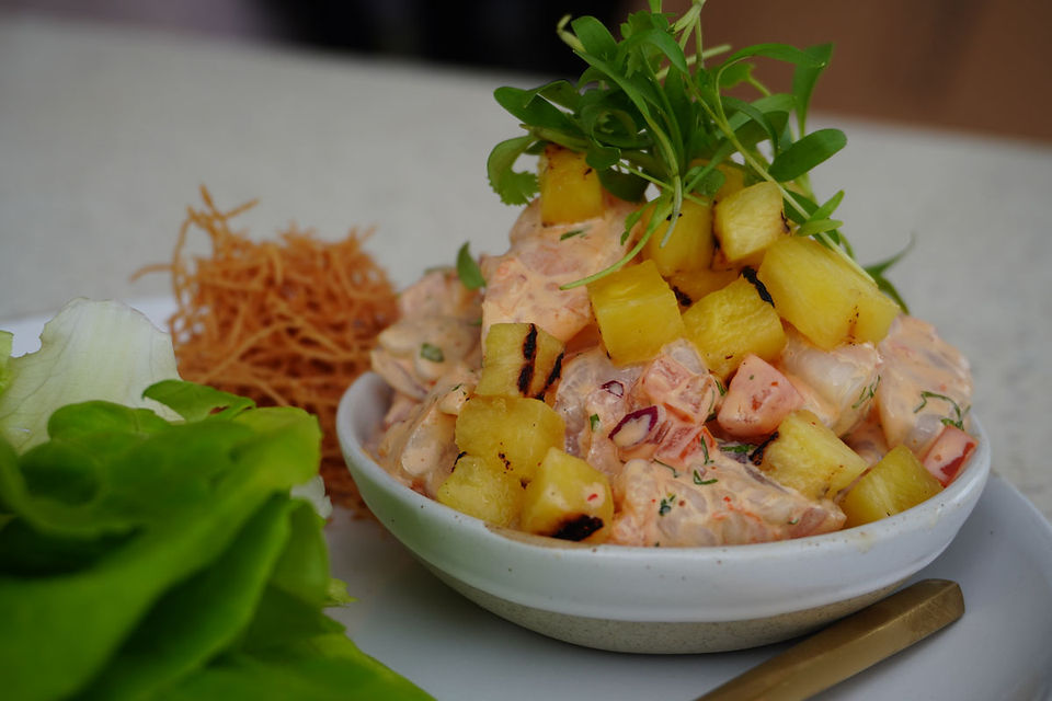 Shrimp Cocktail al pastor menú restaurante mar y rosa chef josé mendin