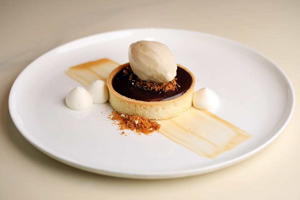 Dessert- Chocolate, lúcuma ice cream, miso caramel, corn brittle