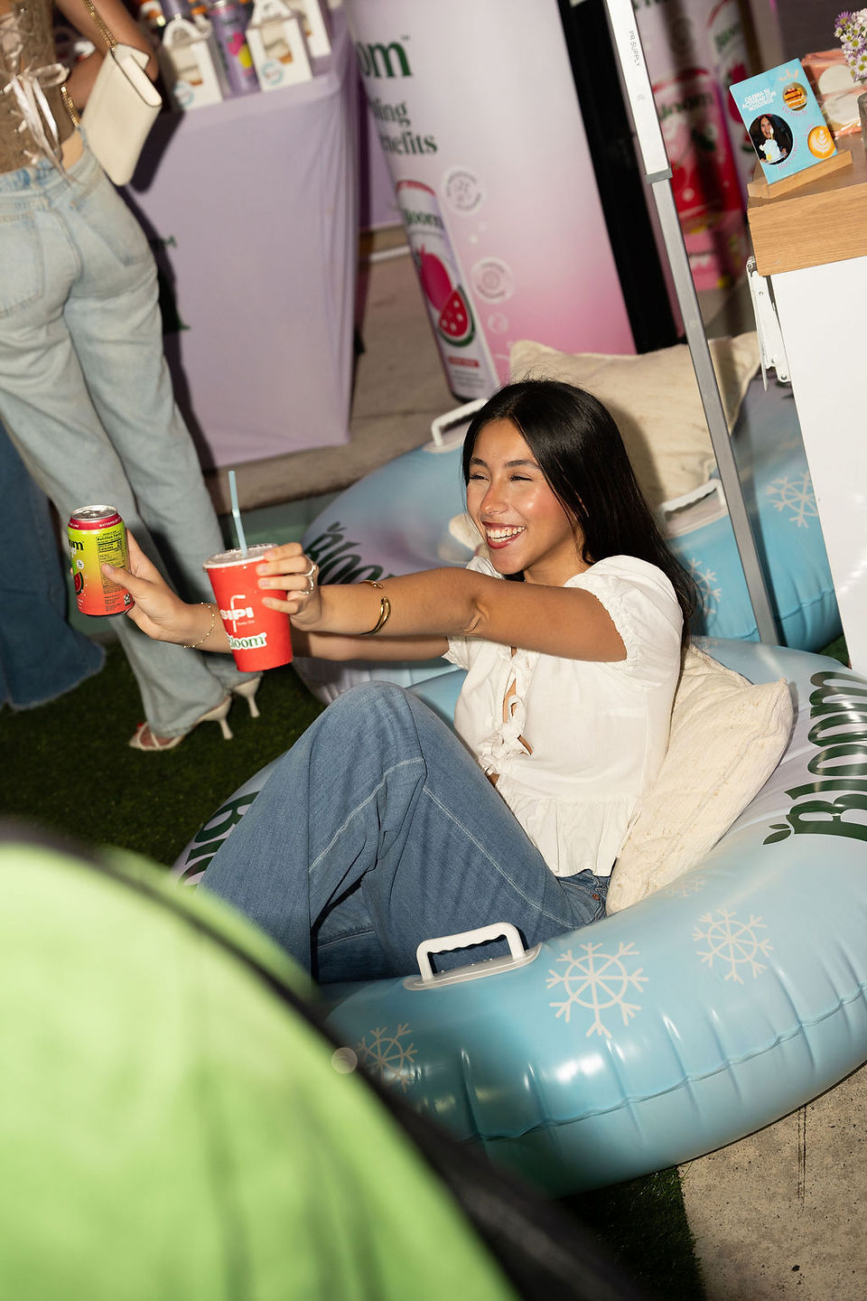 Influencers disfrutando del evento
