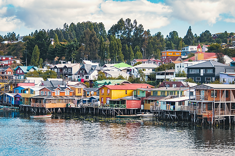 VERTICE-Imperdibles-Puerto-Varas_Chiloe-Castro.png