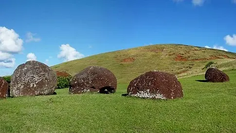 Puna-Pau01.jpg.webp