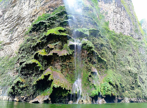 SUMIDERO_AUTENTICKÉ MEXIKO OCT 17_edited
