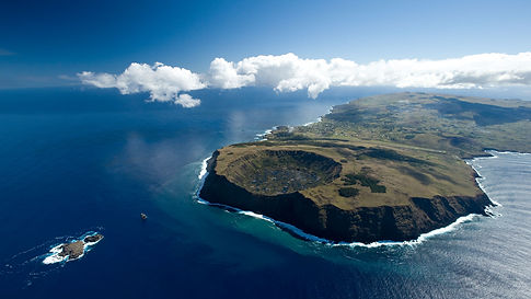 Rano-Kau-Easter-Island-ni-Chile-©-Rapa-Nui.jpg