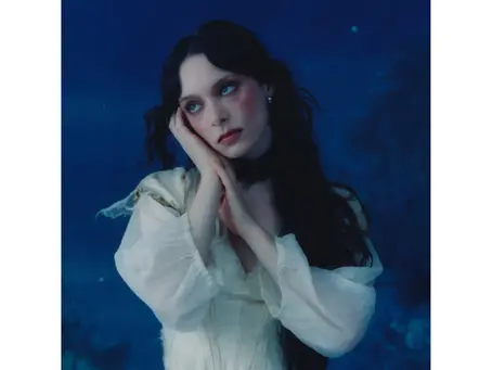 Your Next Big Indie-Pop Girl: Holly Humberstone