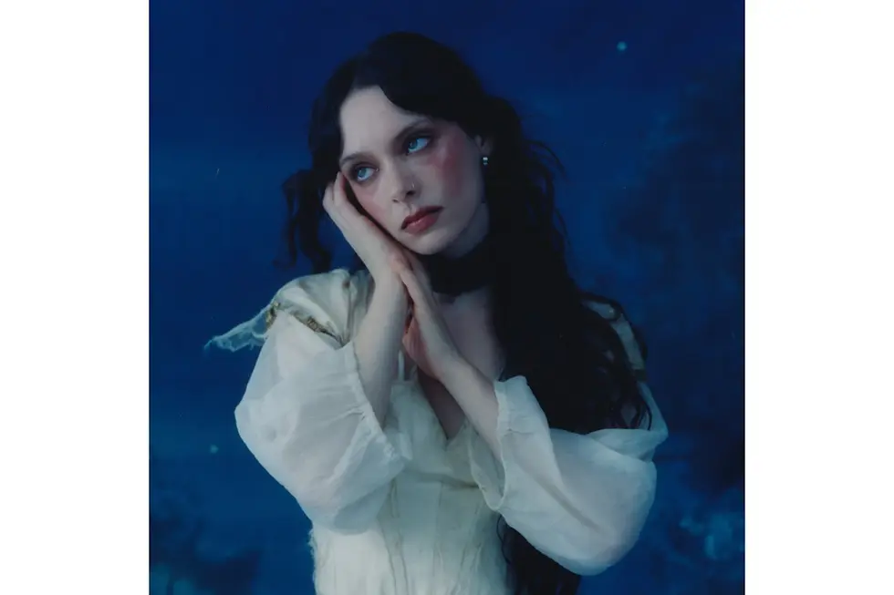 Your Next Big Indie-Pop Girl: Holly Humberstone