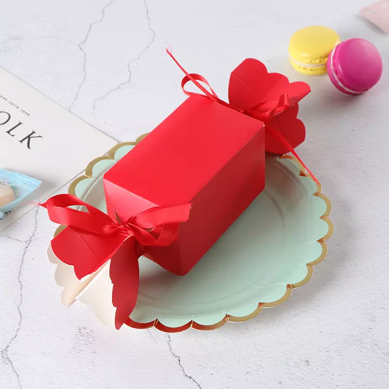 Thumbnail: gift box