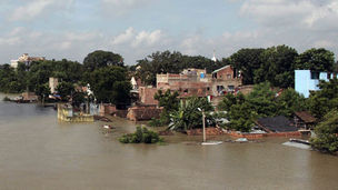 মহানন্দার জলোচ্ছ্বাসে চিন্তিত শহর