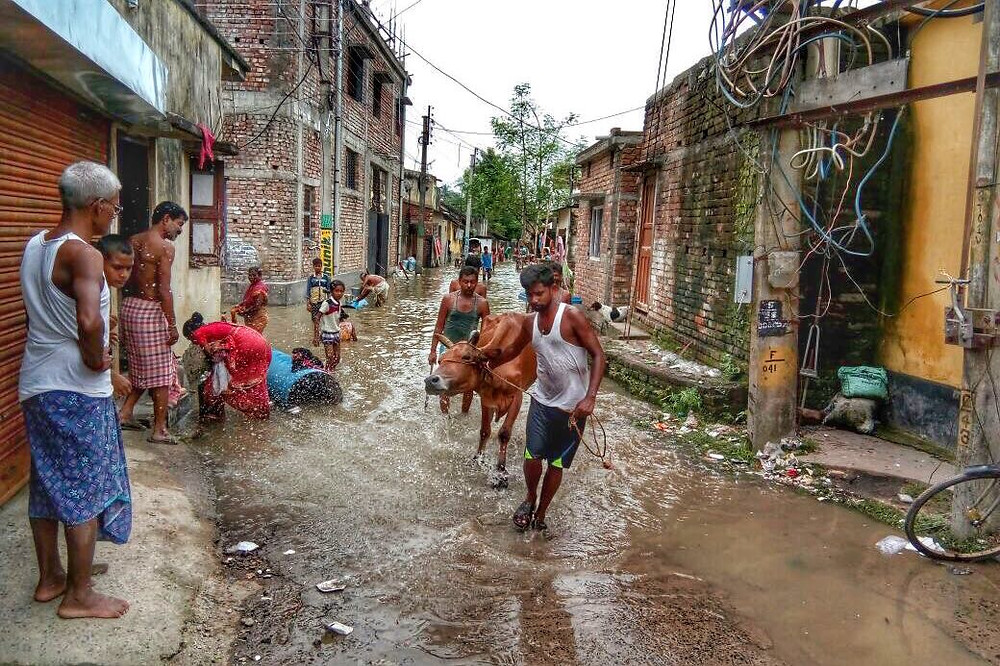 গাজোলে বন্যা পরিস্থিতির আরও অবনতি হয়েছে