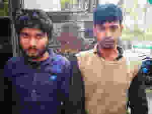 পার্কের সামনে দুই কুখ্যাত বাইক পাচারকারী গ্রেফতার