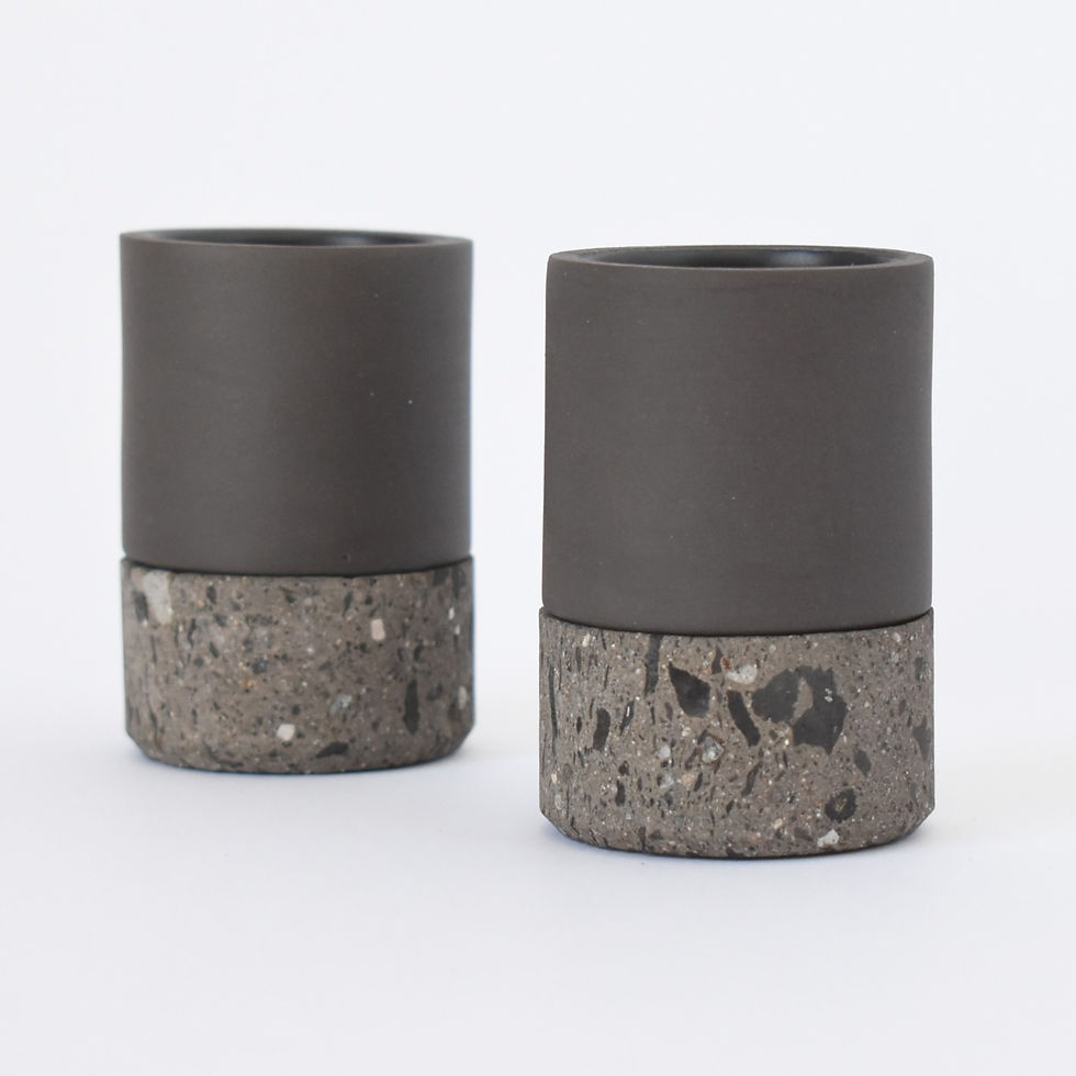 Miniatura: Mexican Ceramic Mezcal Shot Glasses w/ Base. Set of 4.