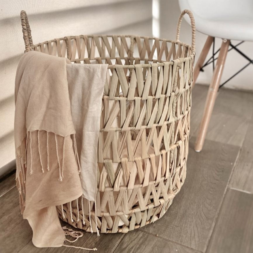 Thumbnail: Zig Zag Mexican Chuspata Reed Handwoven Basket with Handles