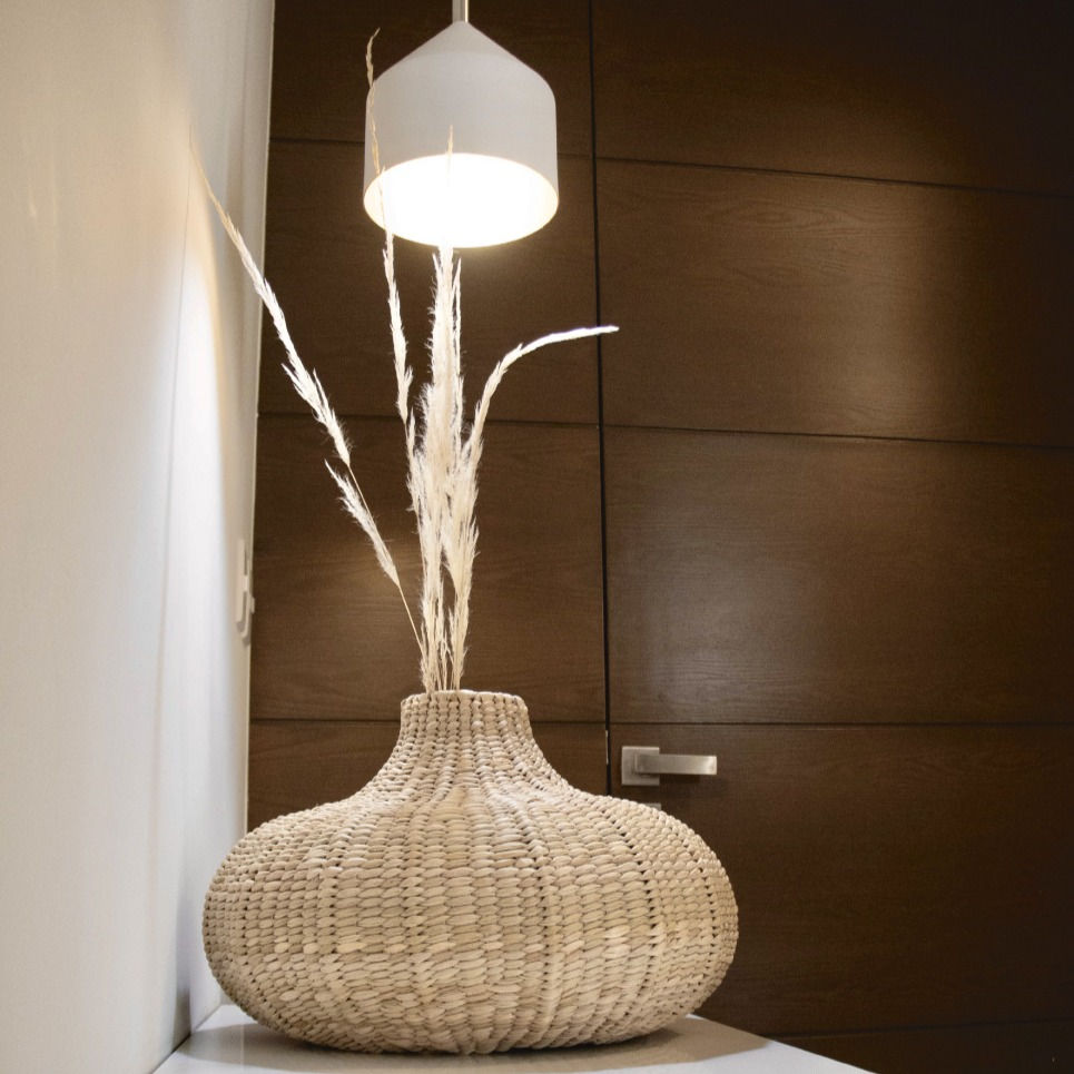 Thumbnail: Zama Jarron Handwoven Chuspata Reed Decorative Vase 20" x 12"