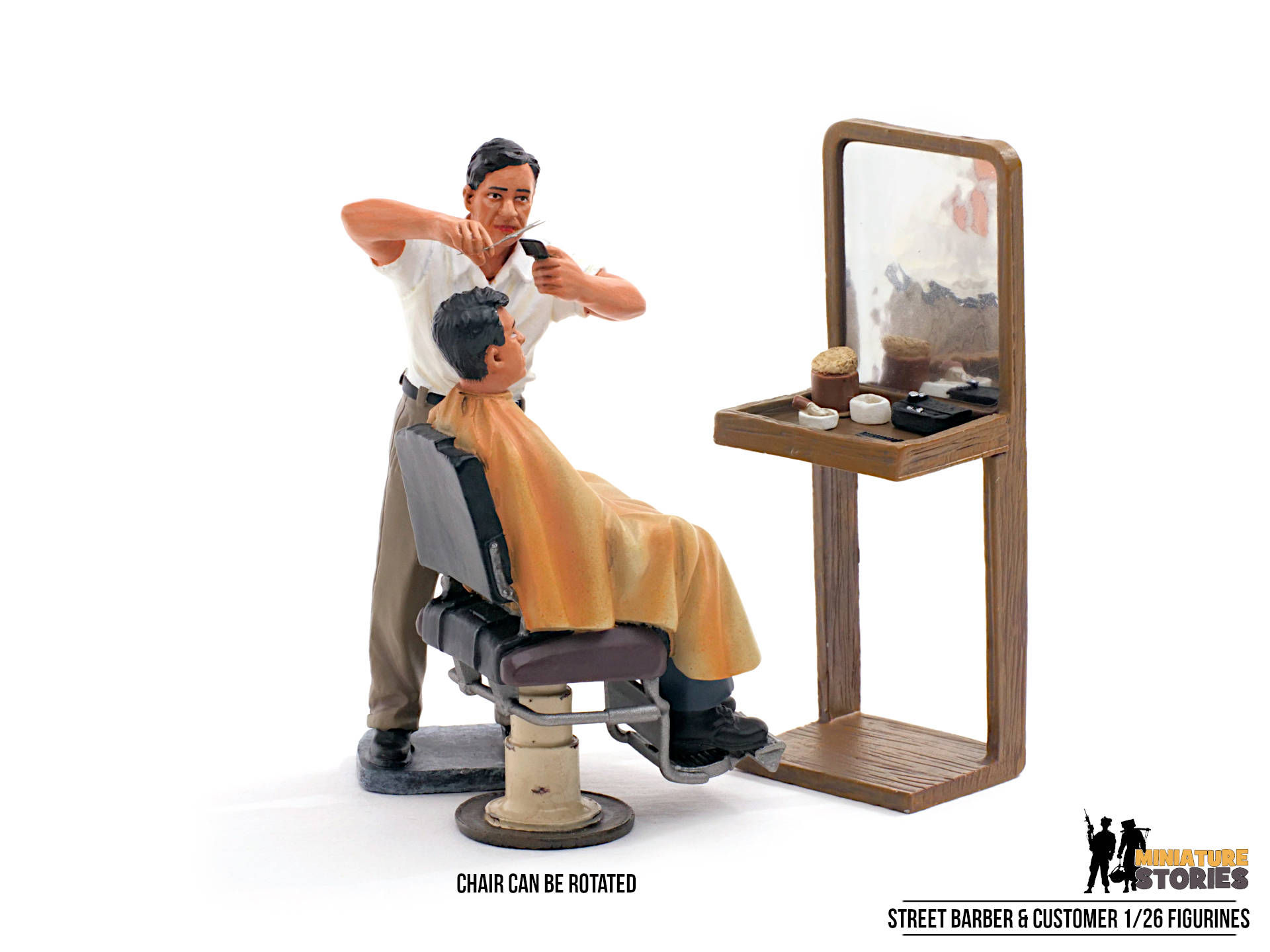 街头理发师和顾客雕像