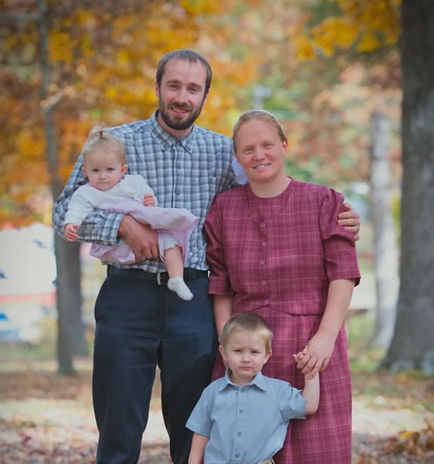 Mr and Mrs Jeriah Raber.webp