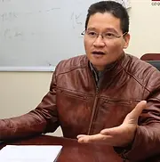 Hong+Hai+Ding+교수+사진.jpg.webp